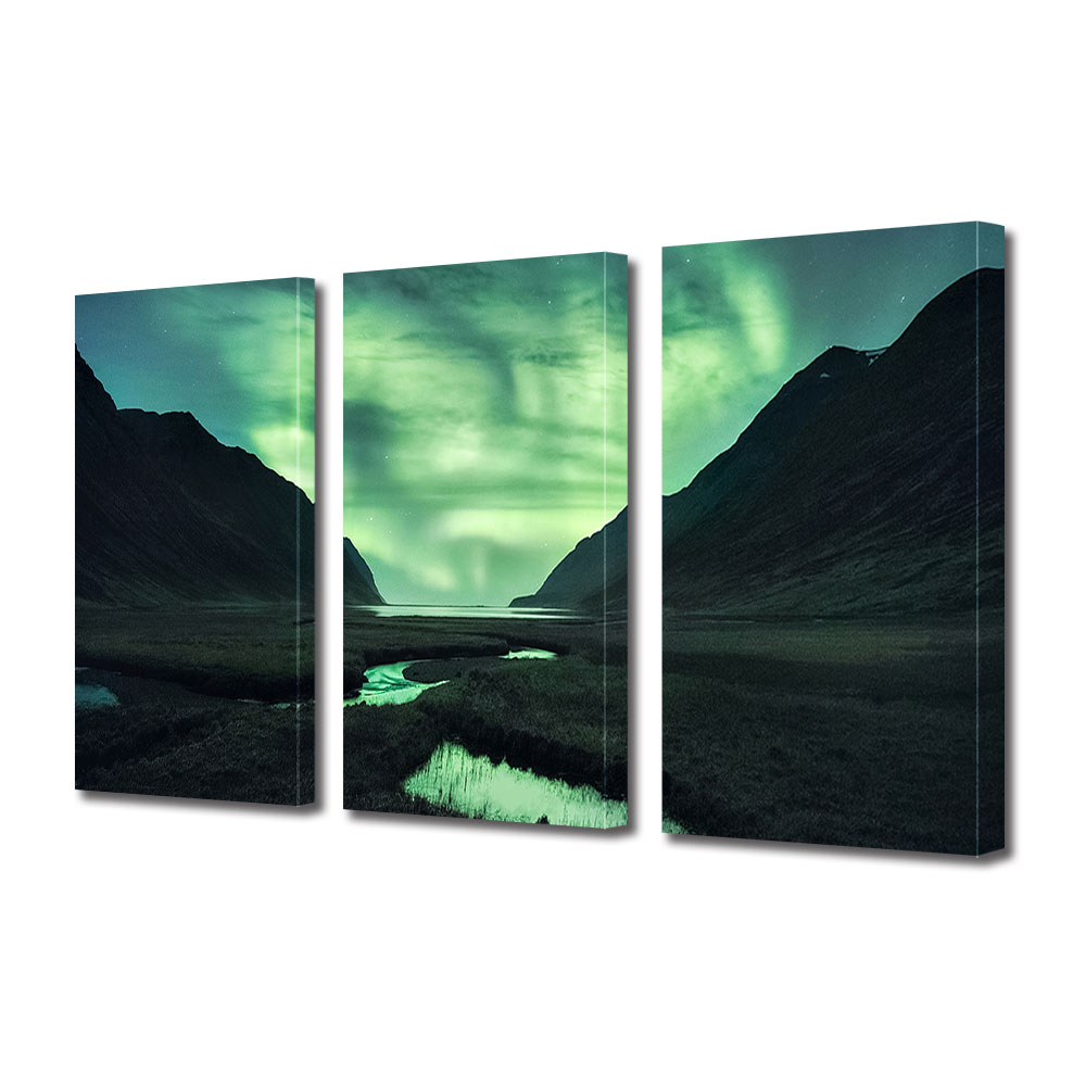 Set Tablouri Multicanvas 3 piese ArtDeco, Lumini nordice in Islanda, Panza pe cadru de lemn, Decoratiuni Moderne pentru Casa, 3 x 70 x 100 cm