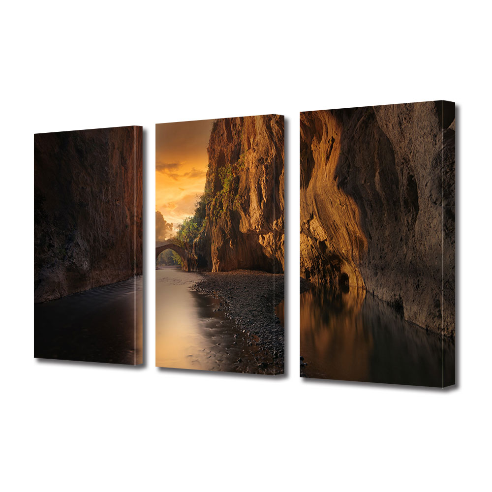 Set Tablouri Multicanvas 3 piese ArtDeco, Rau sapat in stanci, Panza pe cadru de lemn, Decoratiuni Moderne pentru Casa, 3 x 40 x 60 cm