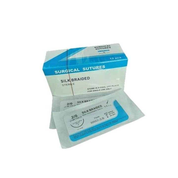 Varratok, 12 db, SELYEM, USP 2/0, 75 cm, görbület 1/2, háromszög tű 30 mm