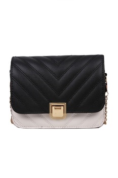 Geanta de dama Helen neagra din piele ecologica matlasata, 19 x 15 x 7 cm Geanta de dama Helen neagra din piele ecologica matlasata, 19 x 15 x 7 cm