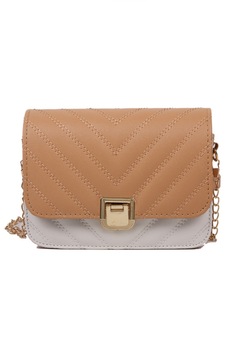 Geanta de dama Helen bej din piele ecologica matlasata, 19 x 15 x 7 cm Geanta de dama Helen bej din piele ecologica matlasata, 19 x 15 x 7 cm