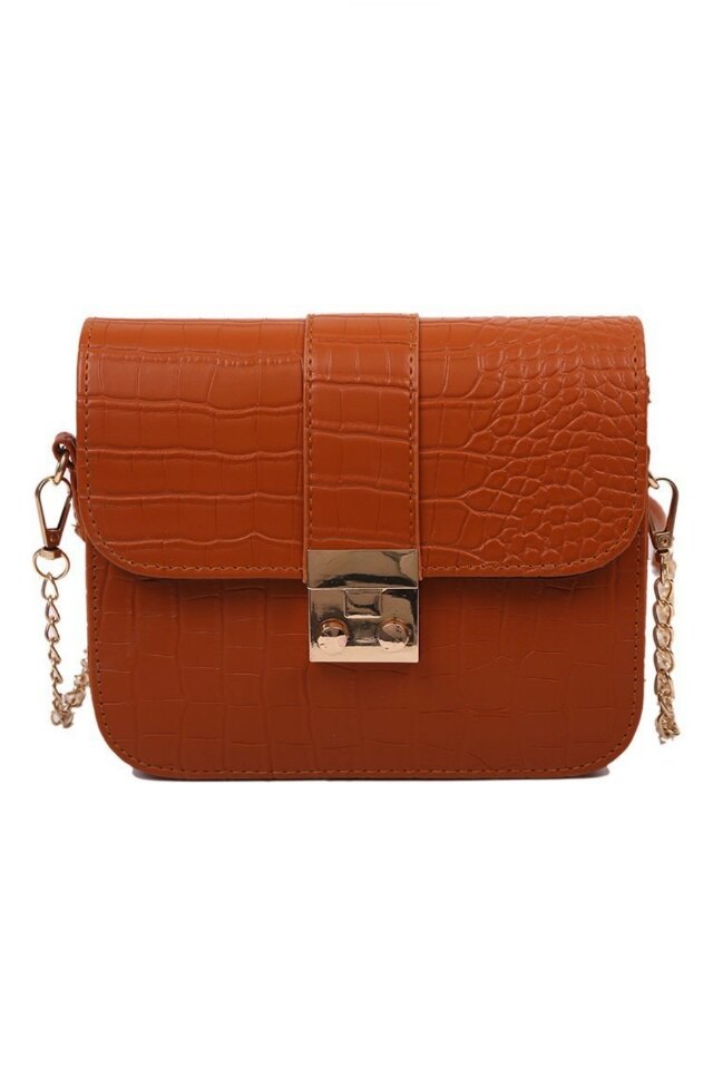 Geanta de dama Maggie maro din piele ecologica tip piele de crocodil, 20 x 15 x 6 cm