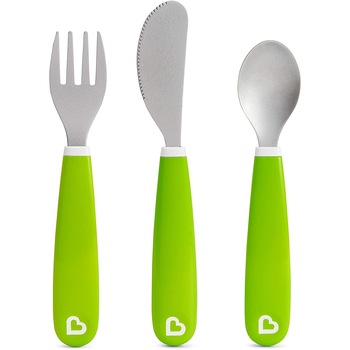 Set 3 Tacamuri din Inox, Pentru Copii, Munchkin, cu Manere Ergonomice, Varfuri Rotunjite, Compatibil cu Masina de Spalat Vase, Verde Set 3 Tacamuri din Inox, Pentru Copii, Munchkin, cu Manere Ergonomice, Varfuri Rotunjite, Compatibil cu Masina de Spalat Vase, Verde