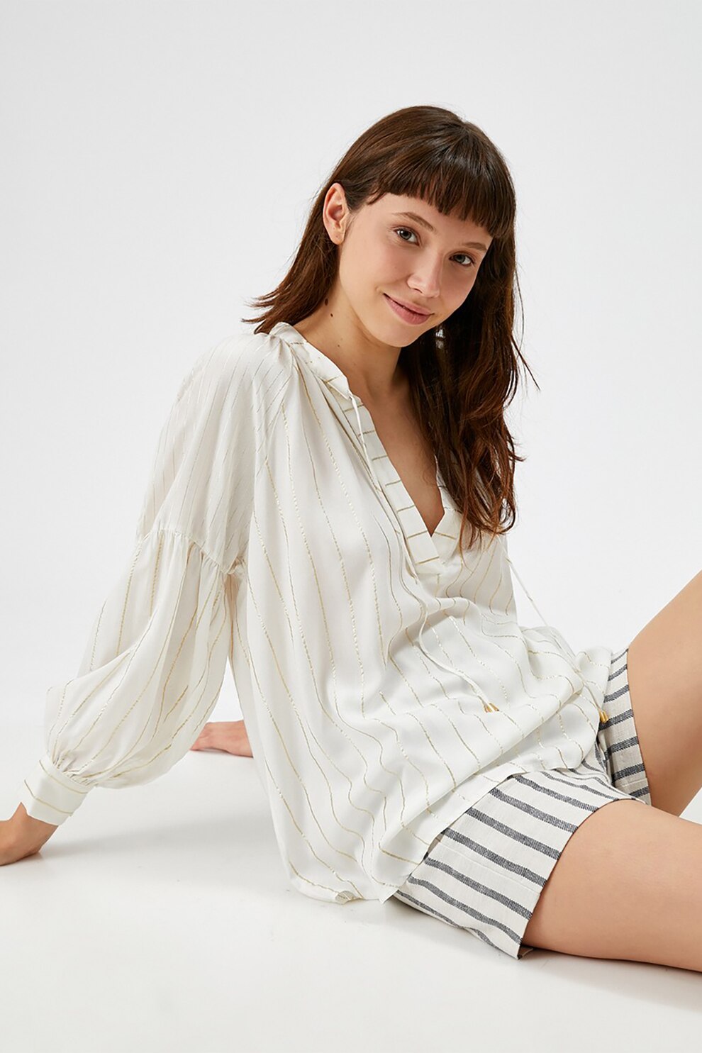 KOTON, Bluza cu decolteu in V, Alb/Auriu, 2XL