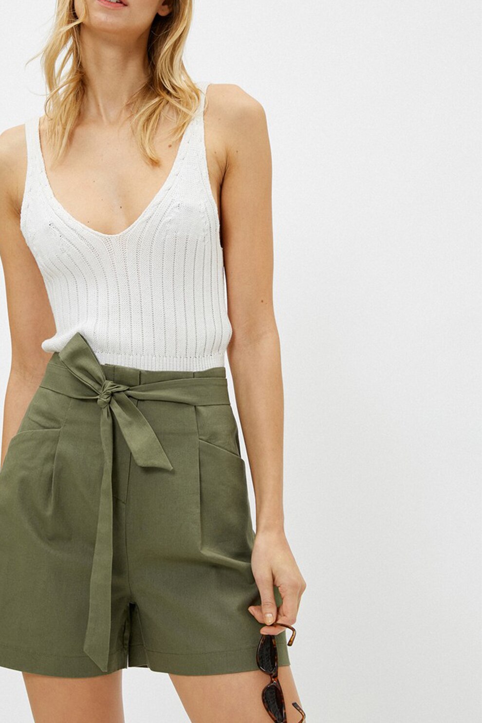 KOTON, Pantaloni scurti din amestec de in cu cordon, Verde militar, XS