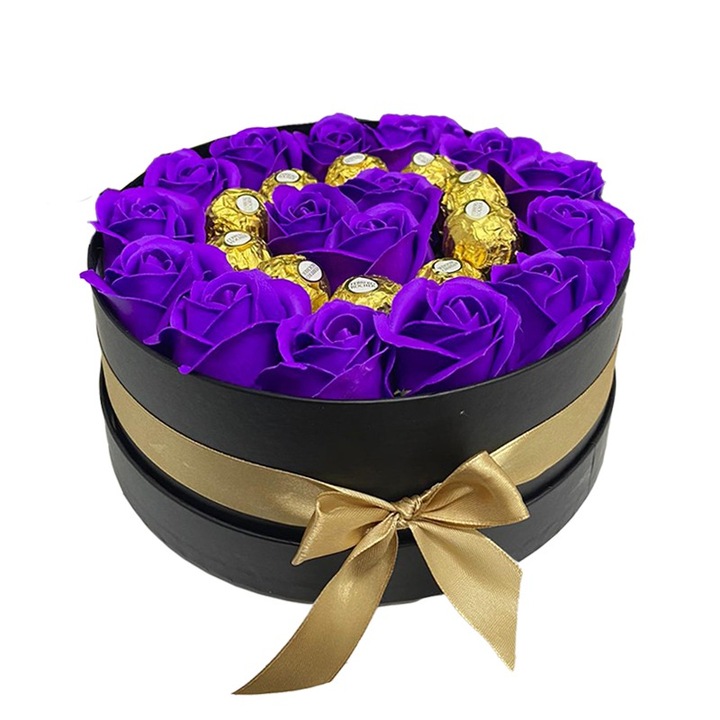 Cadou pentru femei cutie rotunda neagra cu trandafiri de sapun si praline Ferrero Rocher, mov