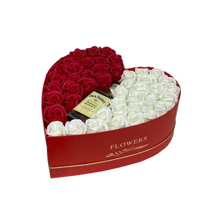 Cadou Honey cutie inima rosie cu trandafiri de sapun si Jake Daniels