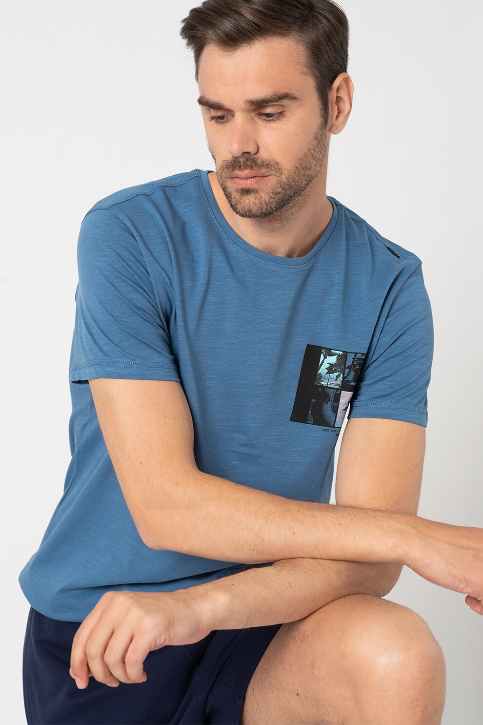 BLEND, Tricou de bumbac cu imprimeu grafic si tropical discret, Albastru lavanda