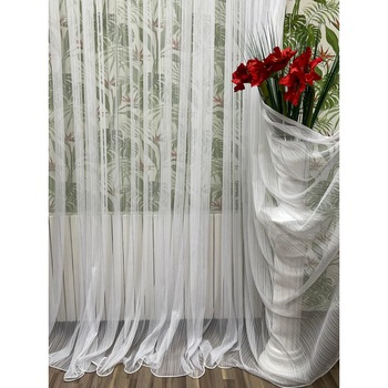 Perdea brodata  Perdea brodata