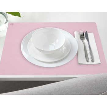 Set suport farfurie si protectie masa, 4 bucati, din piele PU, cu doua fete, roz/gri, Unika Set suport farfurie si protectie masa, 4 bucati, din piele PU, cu doua fete, roz/gri, Unika