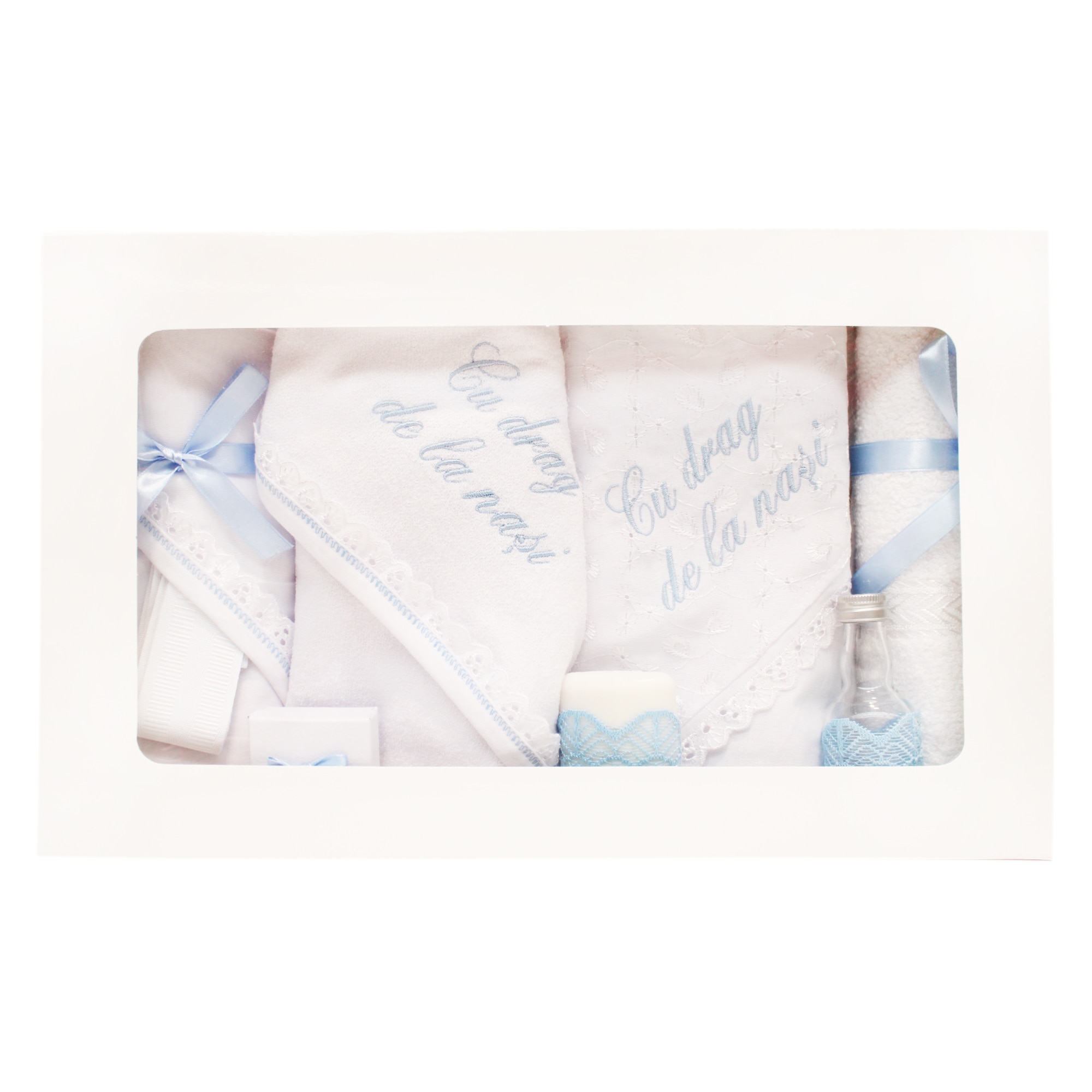 Trusou alb-bleu „Cu drag de la nasi” pentru botez, 8 piese, sticla mir, sapun, panza mir, pled baita, fasa, prosop cu capison, prosop preot, cutie prima suvita, REC1233