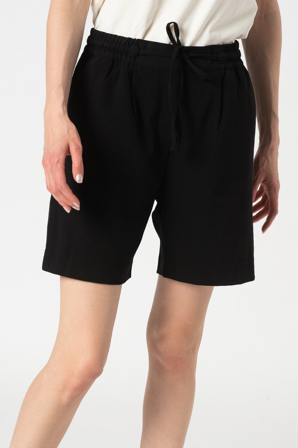 b.young, Pantaloni scurti cu snur pentru ajustare Bydanta, Negru