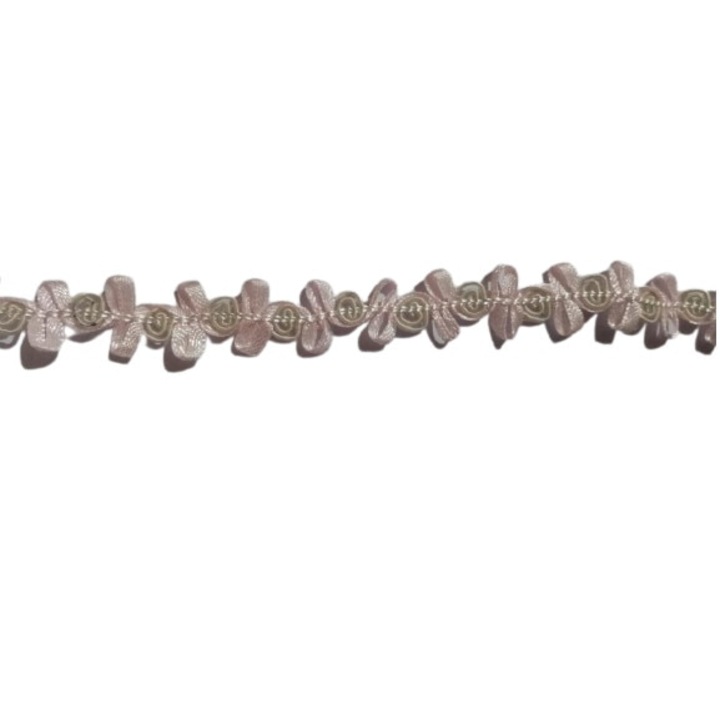 Panglica textila decorativa, poliester 100%, model zig-zag alb cu roz pal, 2m x 1,5cm