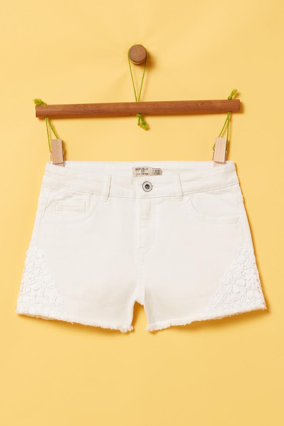 OVS, Pantaloni scurti de denim cu terminatie franjurata, Alb, 158 CM