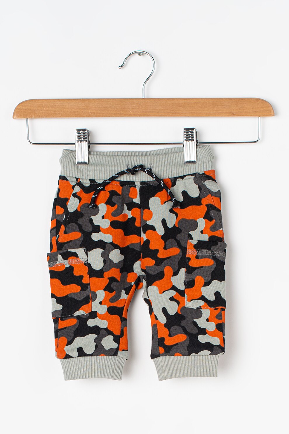 United Colors of Benetton, Pantaloni sport cu imprimeu camuflaj, Gri/Oranj/Negru, 62 CM