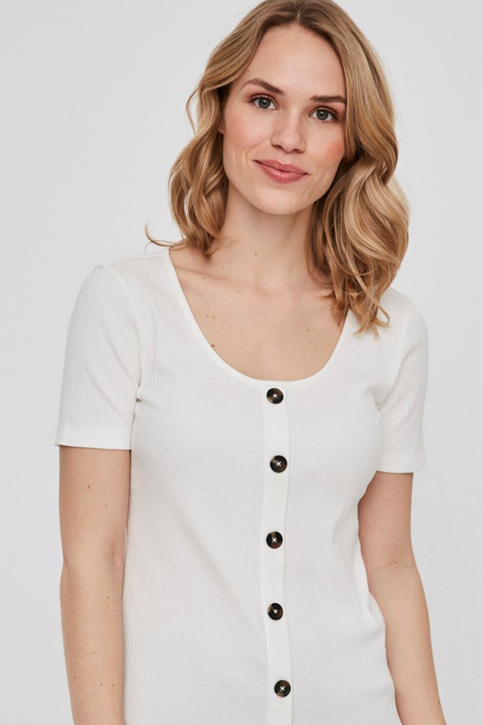 Vero Moda, Tricou cu striatii si nasturi decorativi, Alb