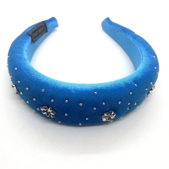Diadema crisandahandmade, albastru/argintiu, bufanta, cu cristale de sticla si margele Preciosa, cusute manual