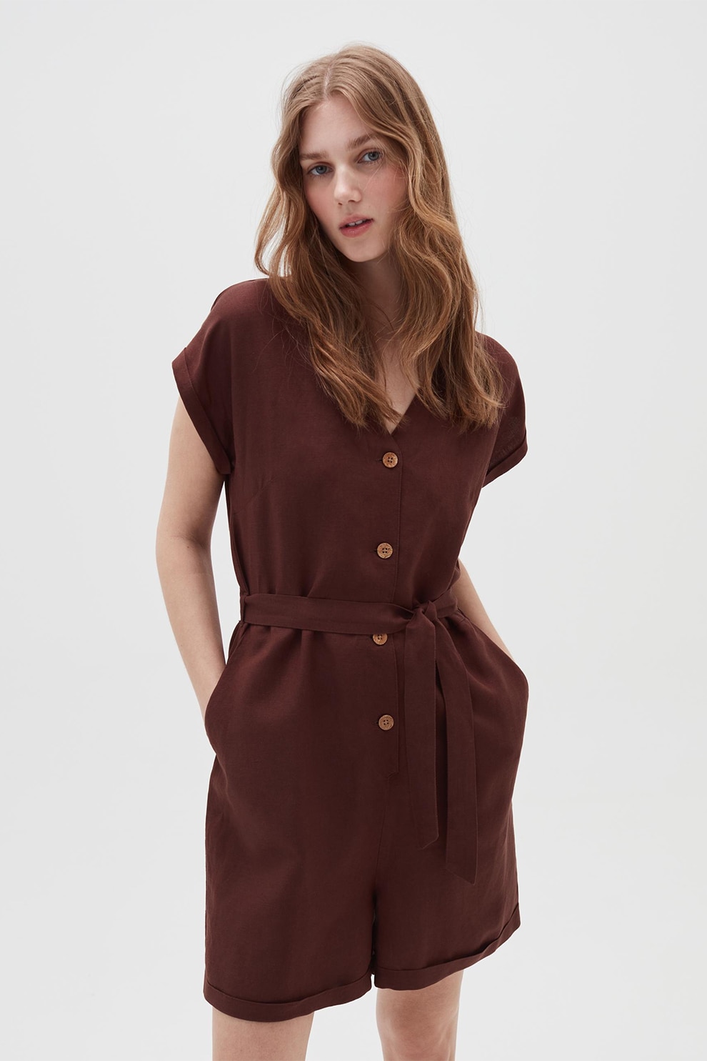 OVS, Salopeta scurta din amestec de in cu decolteu in V, Coniac