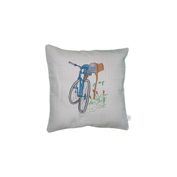 Perna decorativa brodata 46 x 46 cm, Nichita Impex, bicicleta Perna decorativa brodata 46 x 46 cm, Nichita Impex, bicicleta