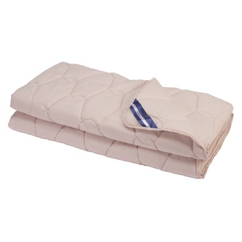 Pilota matlasata Bella Somnart, 150x200 cm, bumbac, 200 g, roz Pilota matlasata Bella Somnart, 150x200 cm, bumbac, 200 g, roz