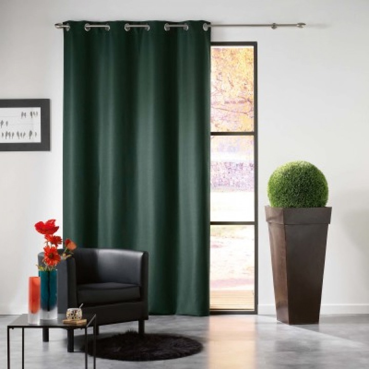 Draperie blackout deluxe groasa cu inele metal, catifea opaca , verde 140x240 cm ,model uni