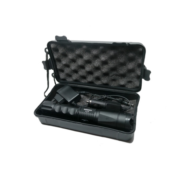 Electrosoc autoaparare cu lanterna, din metal, Black Piranha