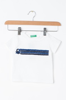 United Colors of Benetton, Tricou de bumbac cu aplicatie texturata, Alb/Bleumarin United Colors of Benetton, Tricou de bumbac cu aplicatie texturata, Alb/Bleumarin