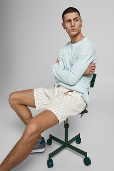 Jack&Jones, Pantaloni scurti din amestec de in cu terminatii pliate, Alb/Gri, S Jack&Jones, Pantaloni scurti din amestec de in cu terminatii pliate, Alb/Gri, S