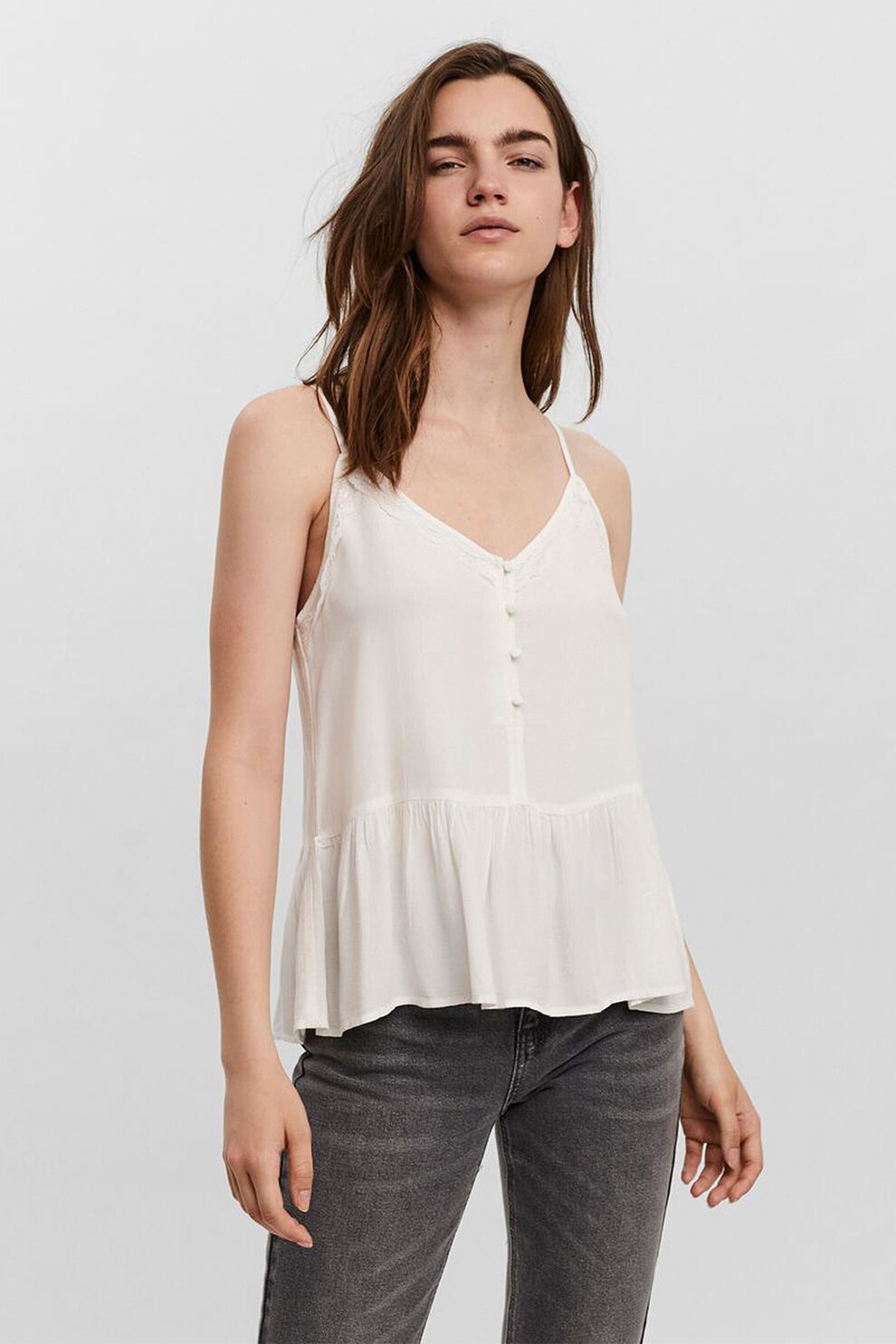 Vero Moda, Top vaporos cu fenta scurta cu nasturi Vida, Alb