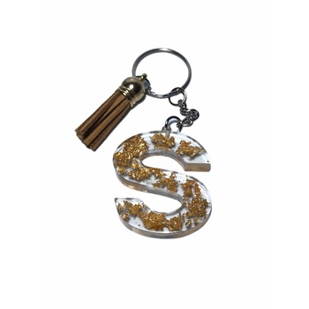 Breloc Gentelo cu initiala S, Handmade din rasina epoxidica crystal maro, 4 cm Breloc Gentelo cu initiala S, Handmade din rasina epoxidica crystal maro, 4 cm