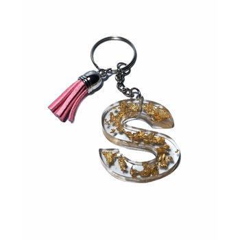 Breloc Gentelo cu initiala S, Handmade din rasina epoxidica crystal roz, 4 cm Breloc Gentelo cu initiala S, Handmade din rasina epoxidica crystal roz, 4 cm