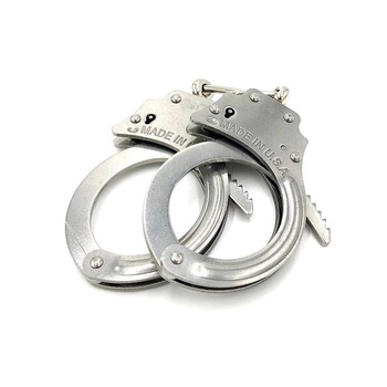 Catuse Cu Lant Silver Handcuffs cu 2 chei si husa cu fermoar Catuse Cu Lant Silver Handcuffs cu 2 chei si husa cu fermoar