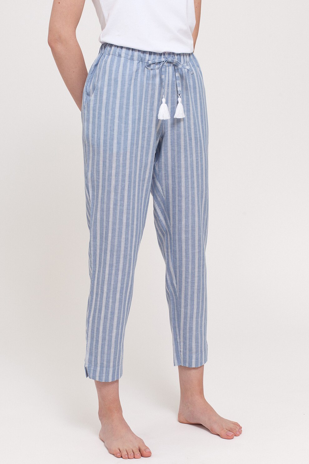 Sofiaman, Pantaloni crop de pijama din amestec de in Cool Flax, Alb/Albastru prafuit