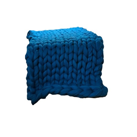 Covor albastru, Merino Wooly, impletit manual, din fire gigante de lana Merinos 100%, 120x100 cm