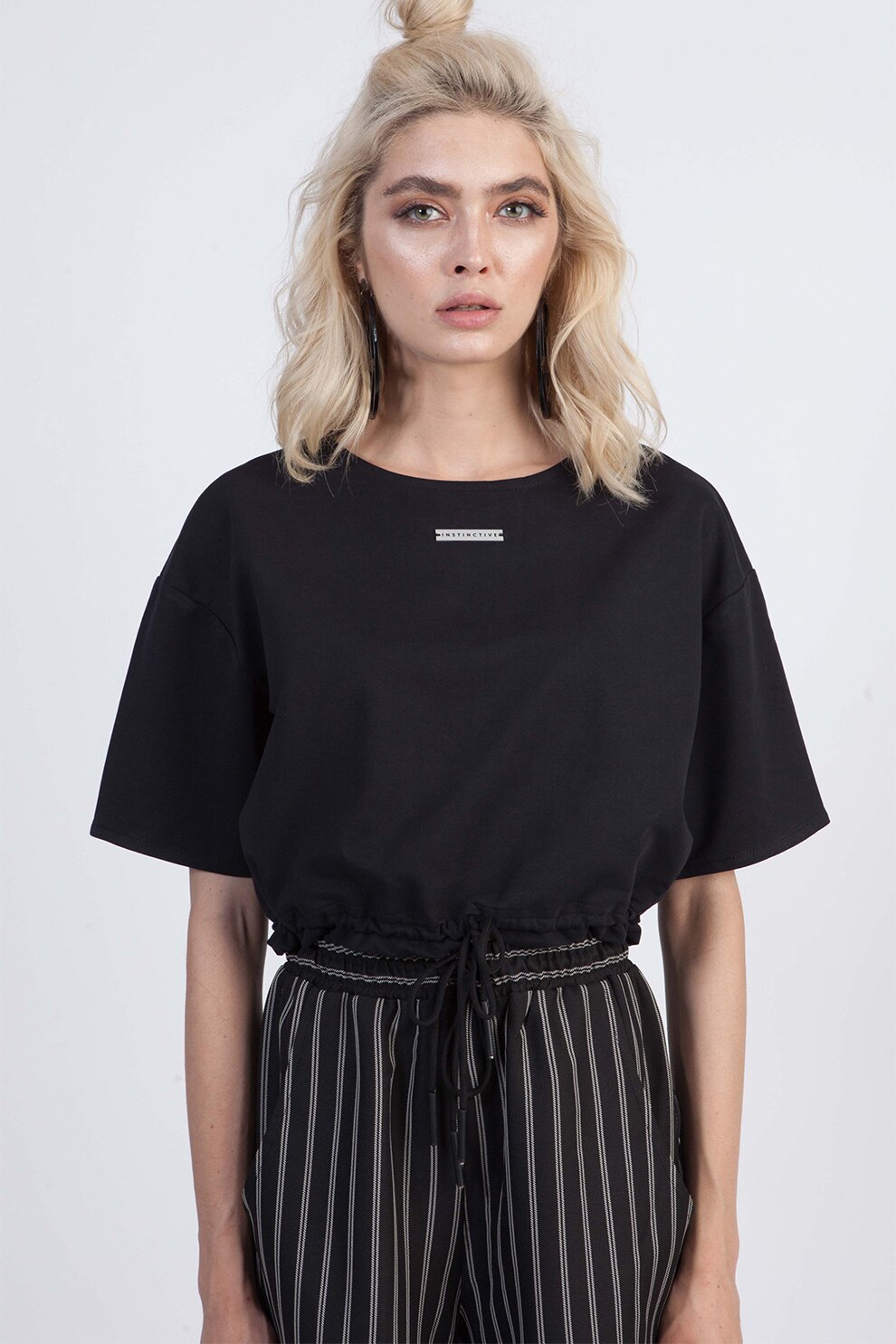 Instinctive, Tricou crop cu snur de ajustare, Negru, S-M