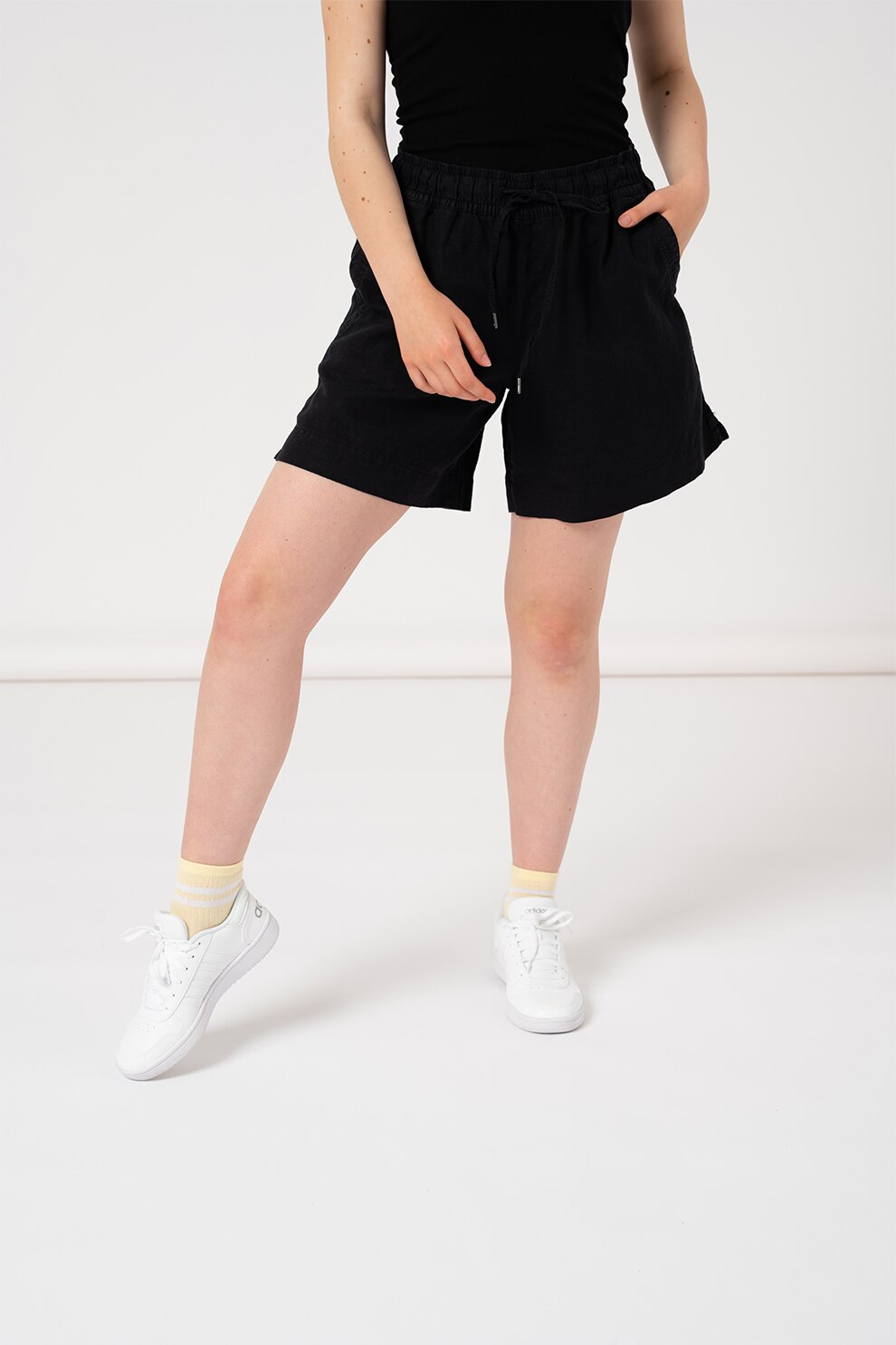 GAP, Pantaloni scurti de in cu talie elastica, Negru