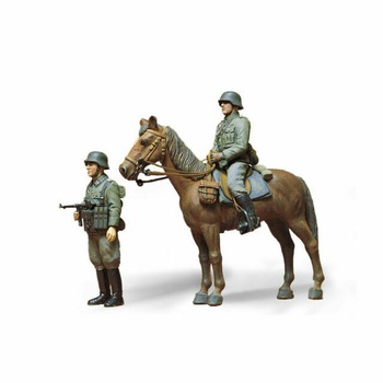 Set Figurine Soldati Tamiya Wehrmacht Mounted Infantry 3buc 1:35 TAM 35053 Set Figurine Soldati Tamiya Wehrmacht Mounted Infantry 3buc 1:35 TAM 35053