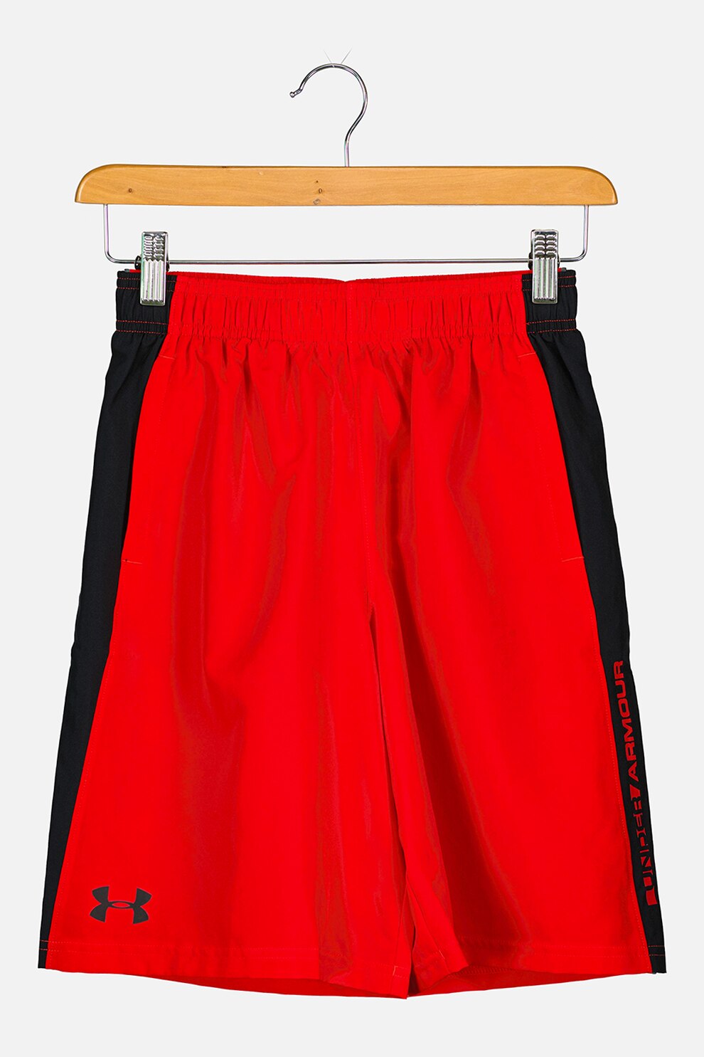 Under Armour, Pantaloni scurti lejeri pentru antrenament Impulse, Rosu/Negru