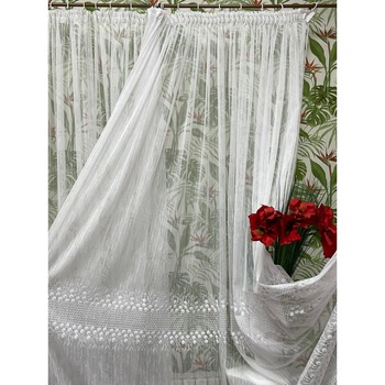 Perdea brodata  Perdea brodata