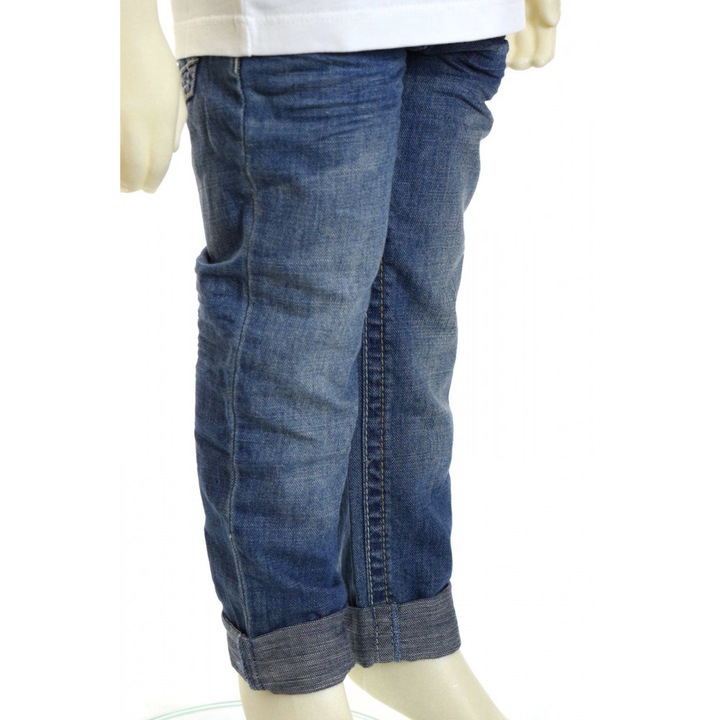 s. Oliver Lany farmer, Kék