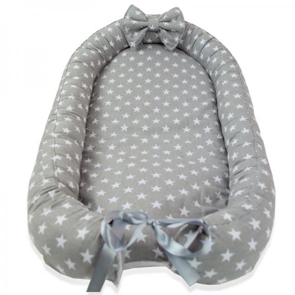 Cosulet bebelus pentru dormit MyKids Baby Nest 86x48 cm Stars Gri