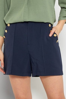 KIABI, Pantaloni scurti cu buzunare oblice si nasturi decorativi, Bleumarin KIABI, Pantaloni scurti cu buzunare oblice si nasturi decorativi, Bleumarin