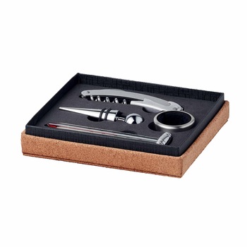 Set cu 4 accesorii pentru vin in cutie din pluta, bej, Piksel, cu suport pahare inclus Set cu 4 accesorii pentru vin in cutie din pluta, bej, Piksel, cu suport pahare inclus