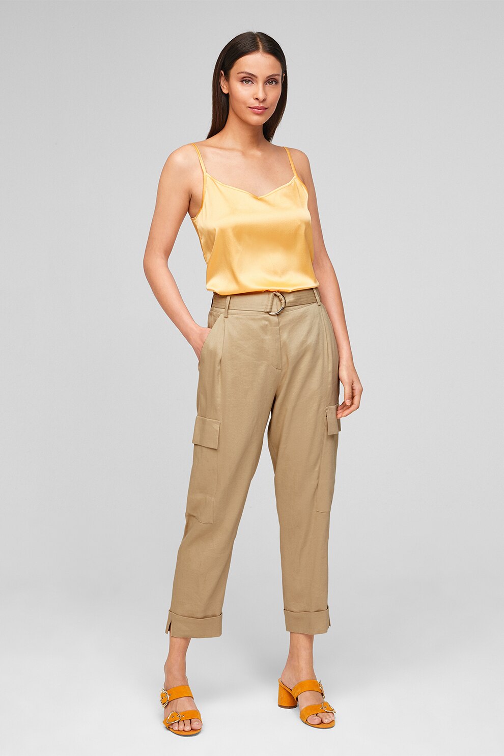 s.Oliver, Pantaloni cargo crop din amestec de in, Maro camel