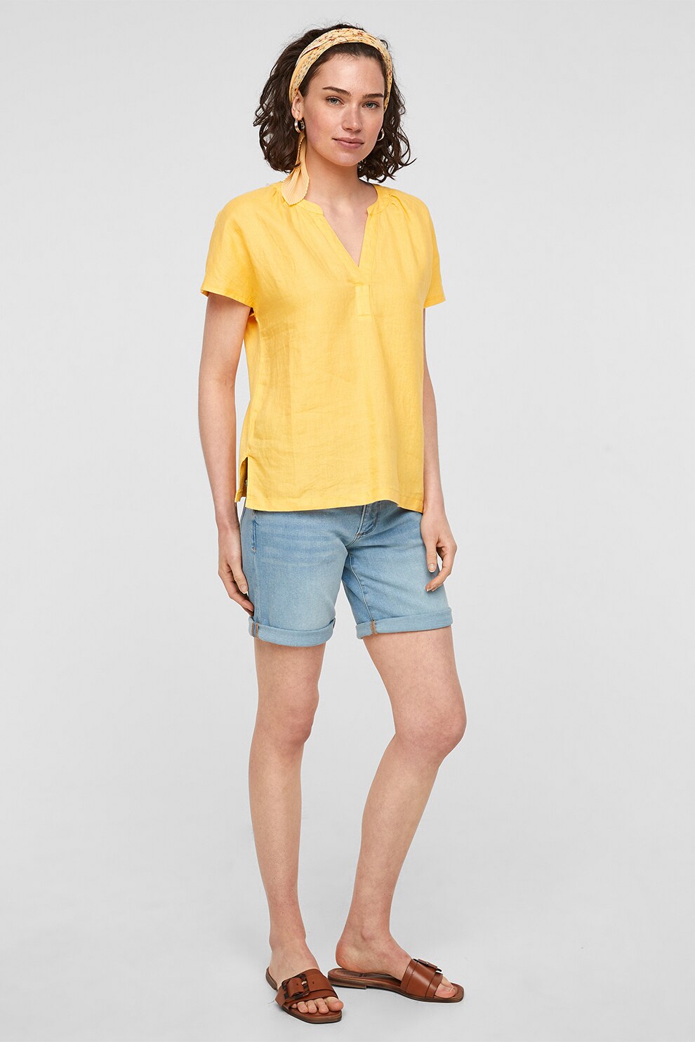 s.Oliver, Tricou cu decolteu in V si slituri laterale, Galben sofran