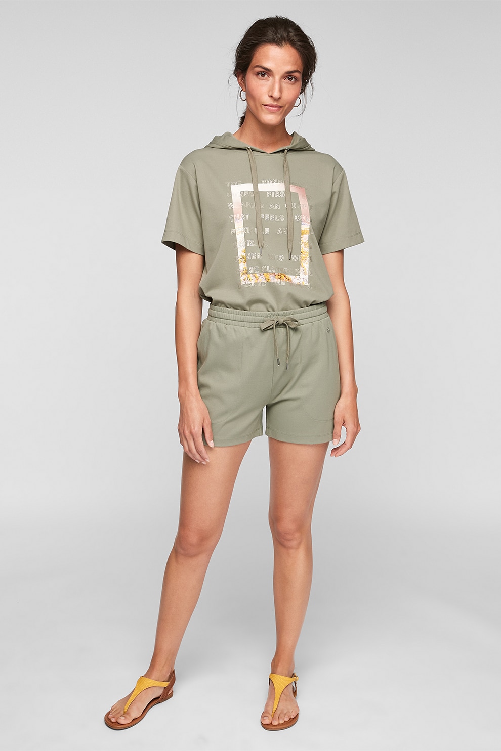 s.Oliver, Pantaloni scurti cu talie medie, Verde sparanghel