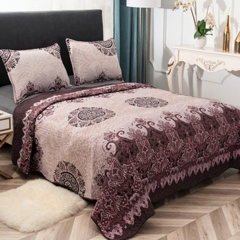 Set cuvertura matlasata si 2 fete de perna, 210 x 230 cm, pat dublu, Casa de Vis, Y008 Set cuvertura matlasata si 2 fete de perna, 210 x 230 cm, pat dublu, Casa de Vis, Y008