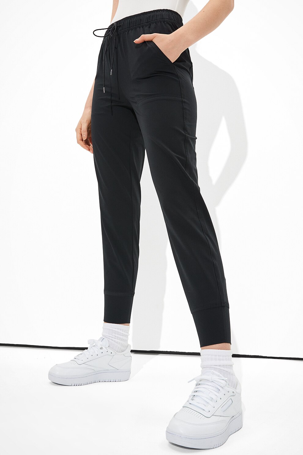 American Eagle, Pantaloni sport cu talie inalta si cu snur in talie, Negru