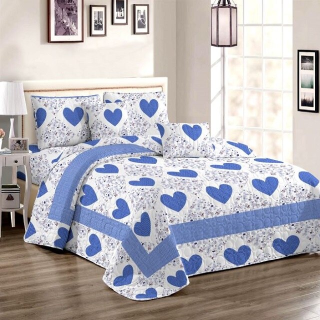 Set cuvertura matlasata si 2 fete de perna, 210 x 230 cm, pat dublu, Casa de Vis, P046