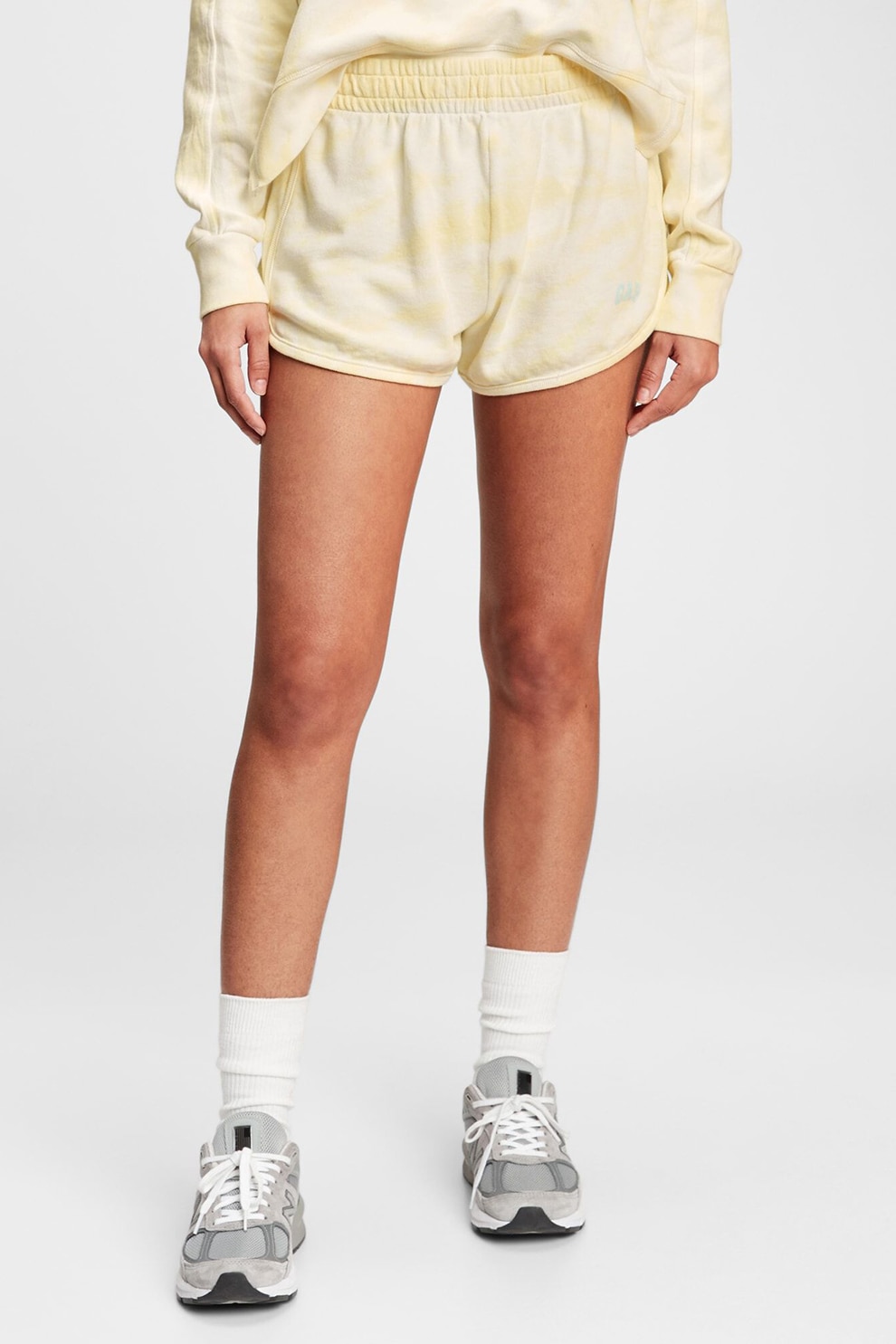 GAP, Pantaloni scurti sport cu talie elastica, galben pal